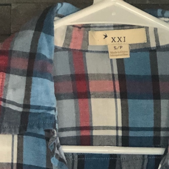 Box plaid ombré hand dyed shirt by Forever 21 SM - Picture 8 of 14